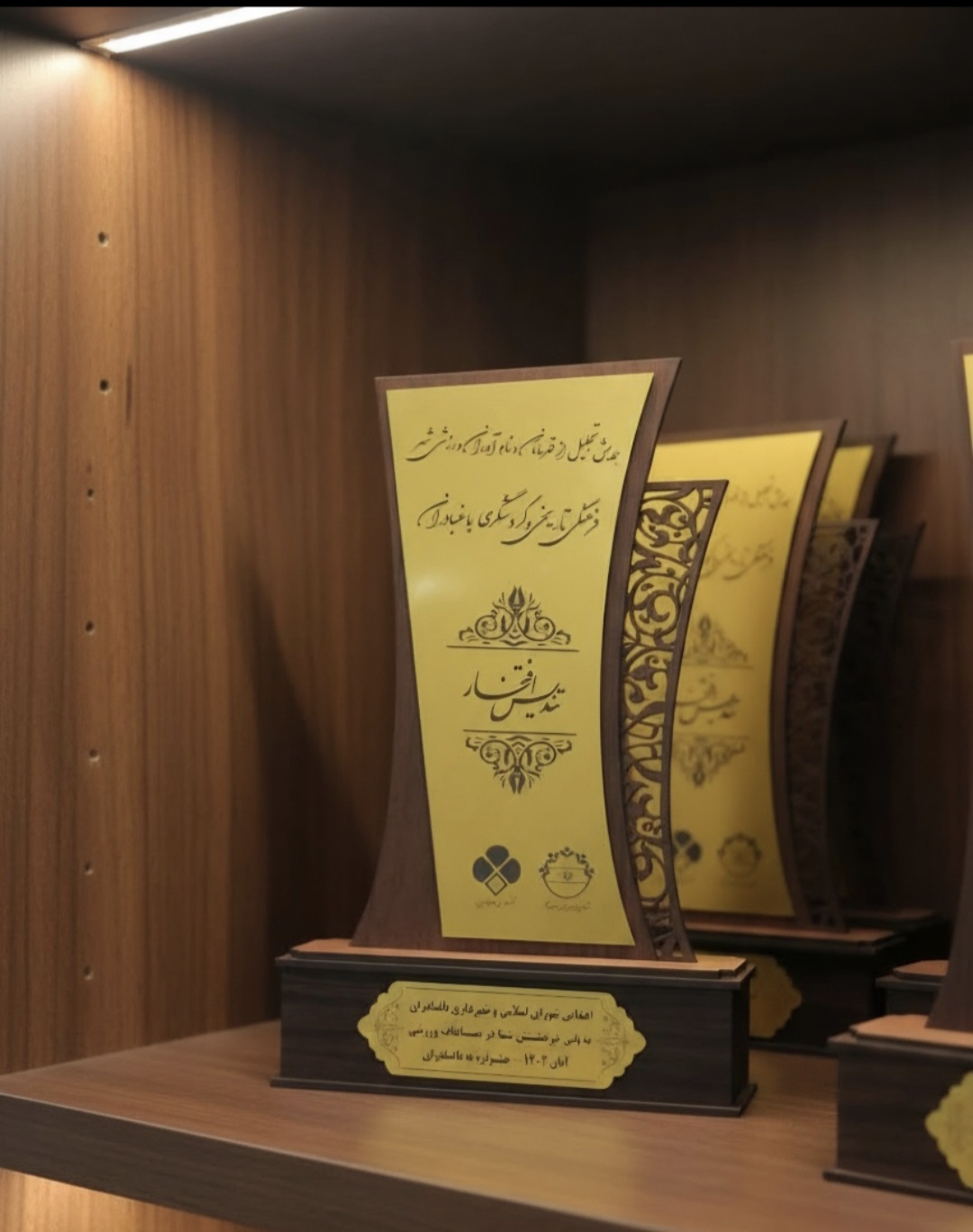 روز مالیات؛ تاریخچه ۱۶ تیر و راهنمای انتخاب هدیه سازمانی