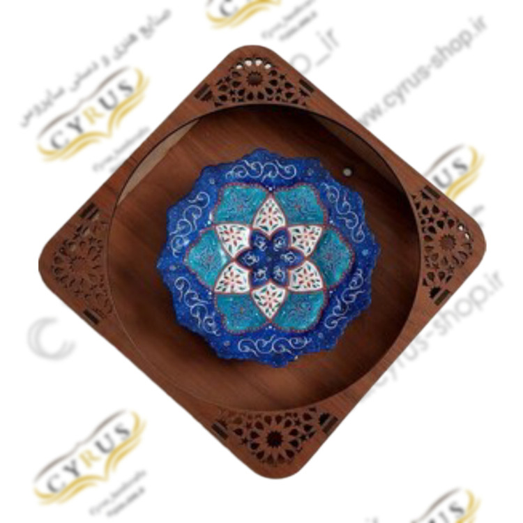نمای بشقاب میناکاری و قاب مشبک صنایع دستی ایرانی