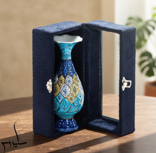 گلدان مینا کاری کوره دیده با جعبه شیشه ای و قفل دار