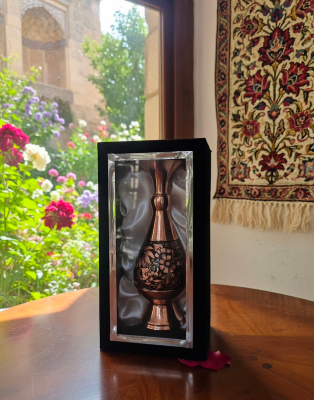 گلدان الماس تراش 20 سانتی. خرید عمده سازمانی عنده