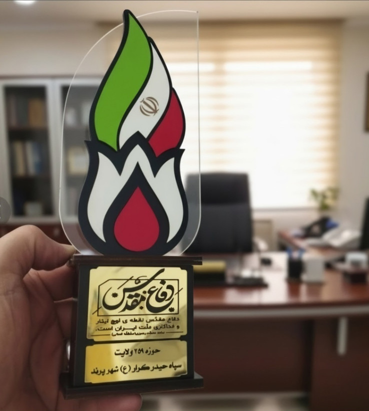 تندیس یادبود خانواده شهدا مناسب مراسم بزرگداشت