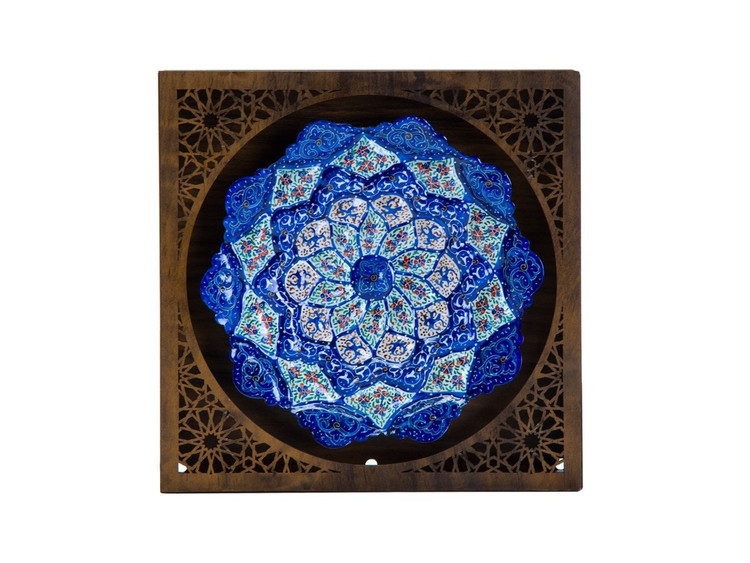 نمای قاب بشقاب میناکاری صنایع دستی ایرانی