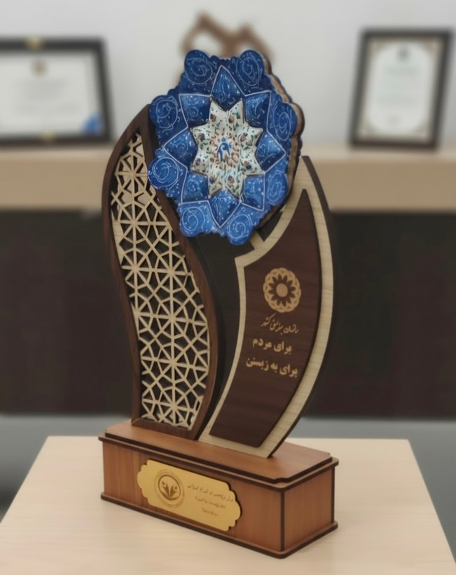 تندیس سازمانی میناکاری با لوگوی اختصاصی